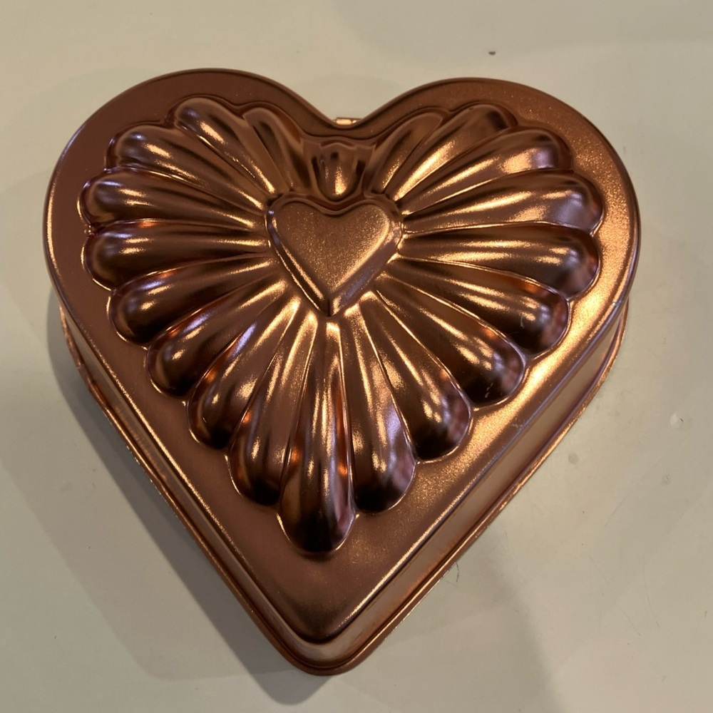 Vintage Fluted Heart Cake Jello Mold Copper Aluminum Holds 3 Cups, 6.75” Across